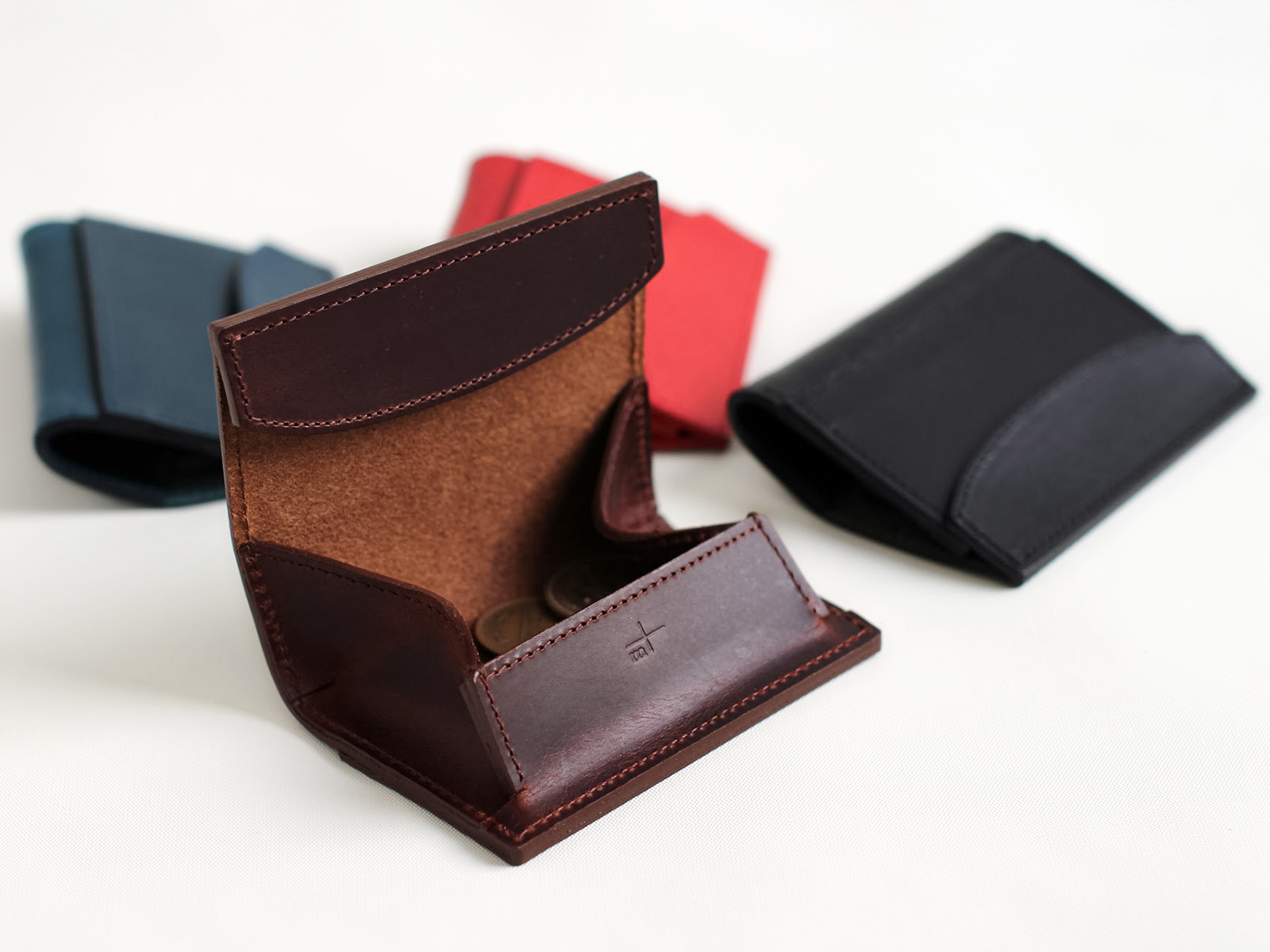 WALLETS & PURSES | m+ online