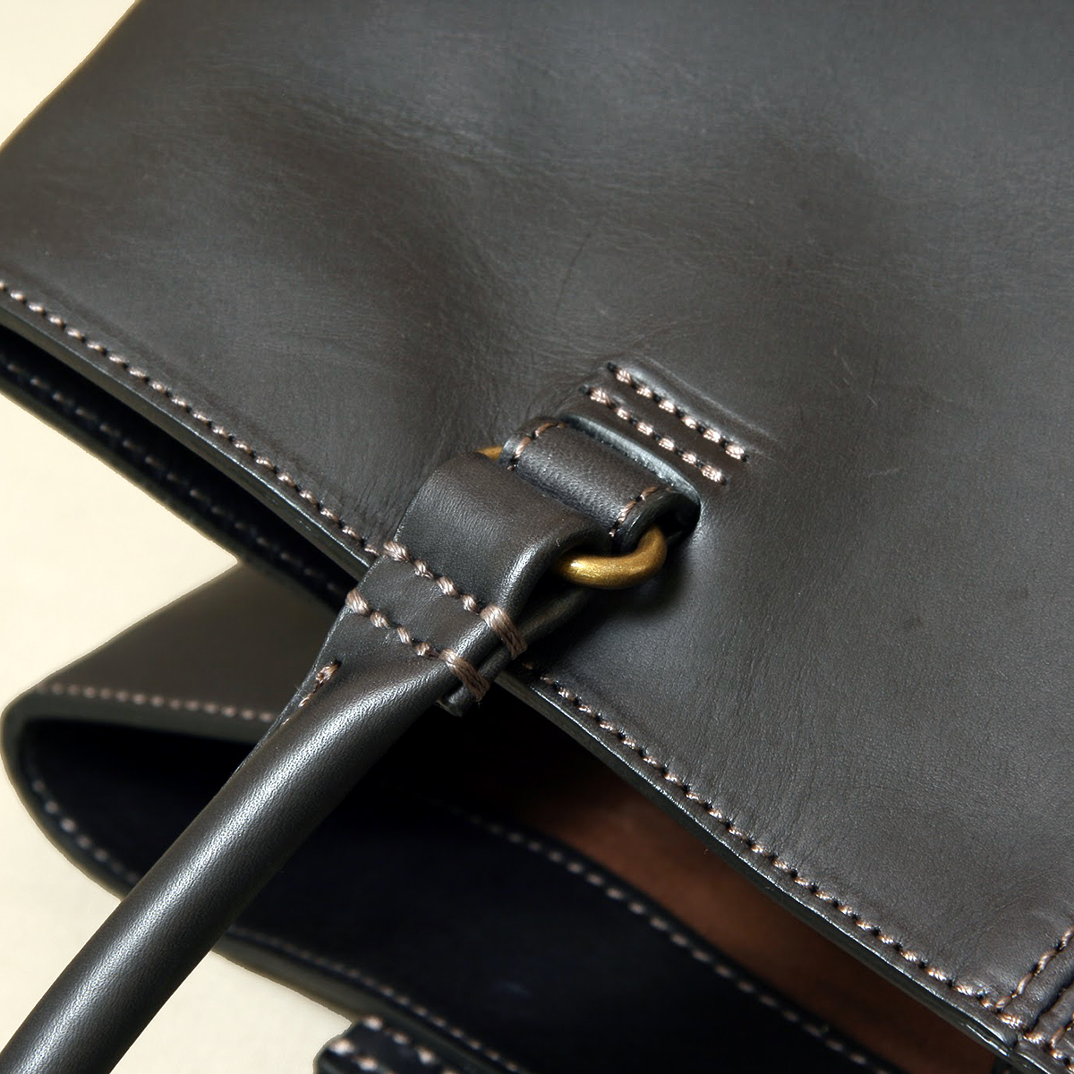 NOMADE L black