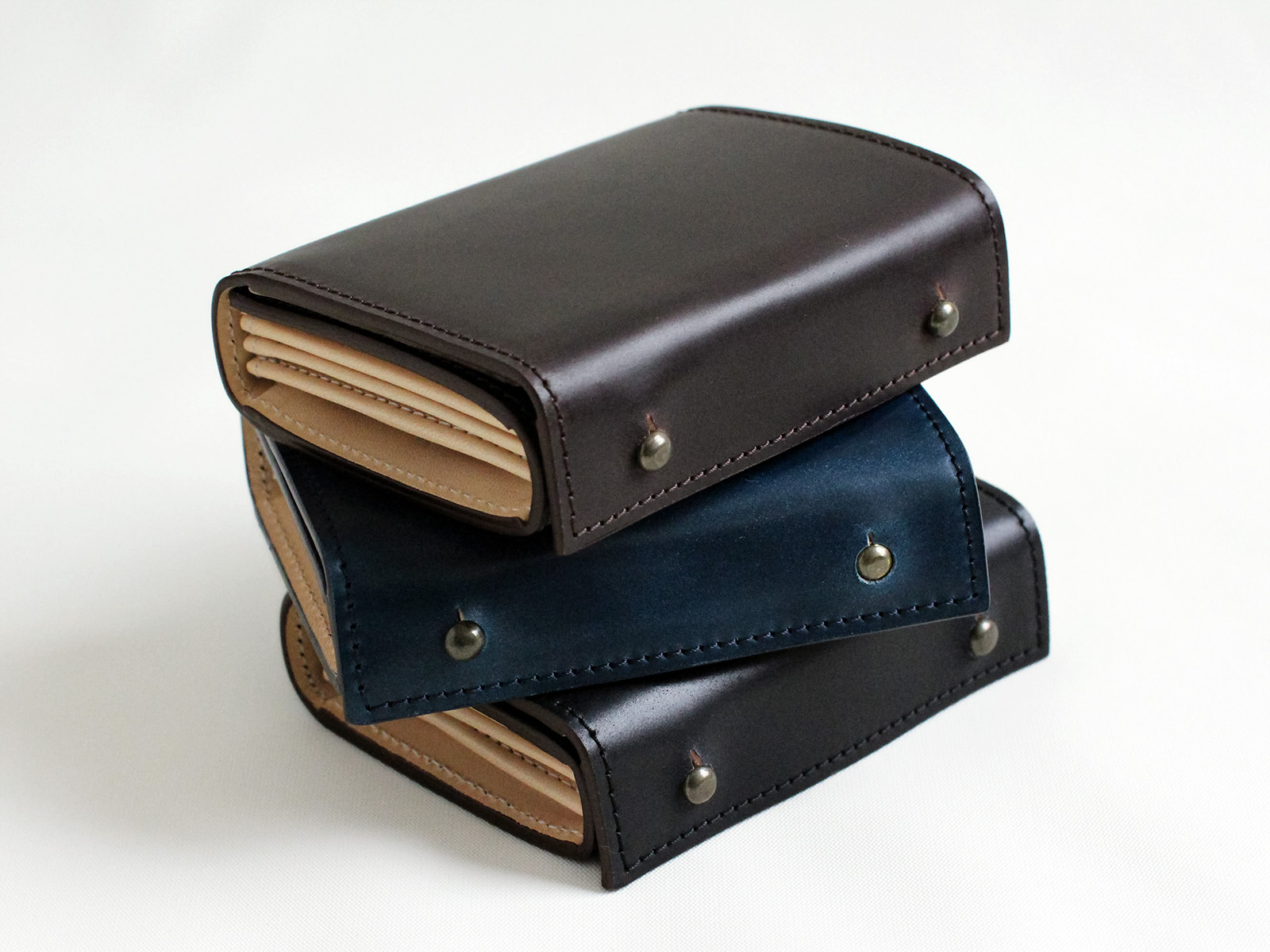 WALLETS & PURSES | m+ online