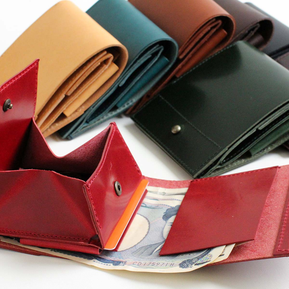 倉庫　美品✨エムピウ　折り財布　piastra(ピアストラ)　グリーン 折り財布